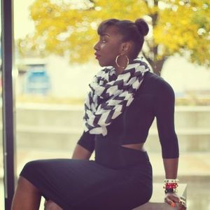 Meet your Posher, Lenore